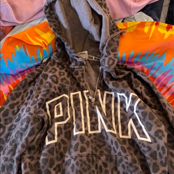 PINK cheetah print hoodie - Picture 2 of 4
